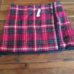 Vineyard Vines skirt NWT